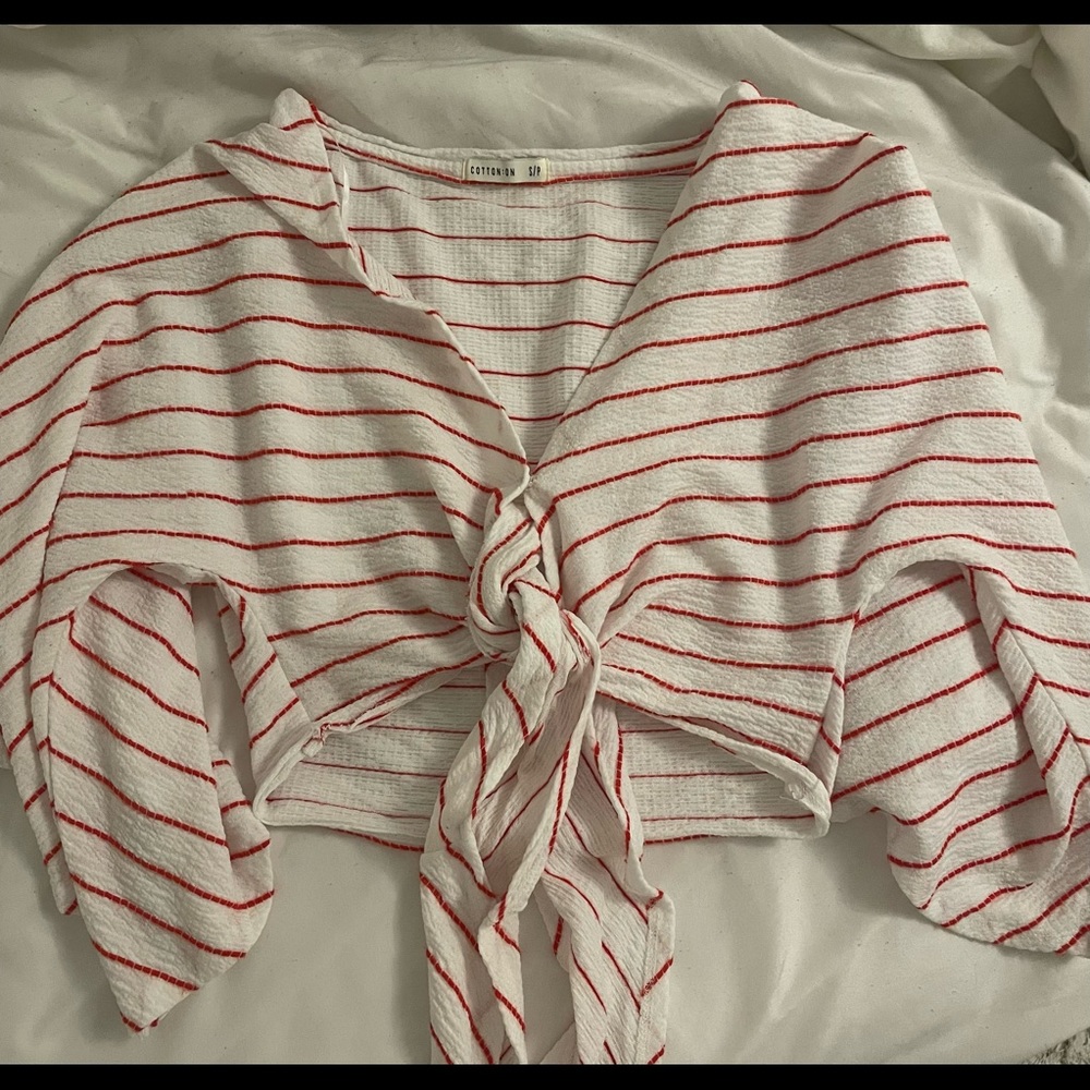 Garage crop top